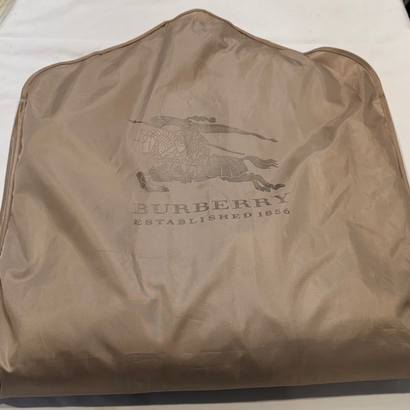 Authentic Burberry Glossy Red Trench Coat - Picture 16 of 16